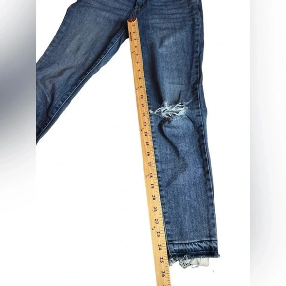 Levi 711 Skinny Distressed Women’s Jeans Raw Hem Classic Denim Size 25 - Picture 10 of 14